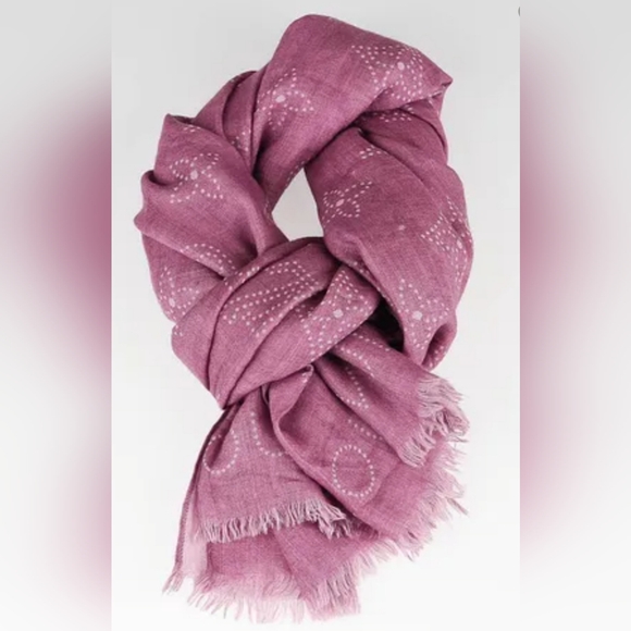 Louis Vuitton Accessories - Limited Time Listing Authentic Louis Vuitton Rose Monogram Etole Mahina Scarf